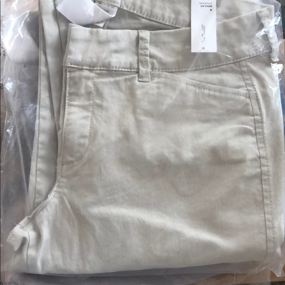 NWT Old Navy Khaki Pixie Pants